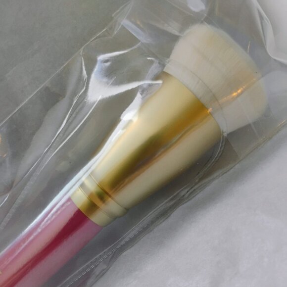 Laura Geller Full Coverage Foundation Blending Brush- NWT - Picture 2 of 4